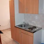 Ana Póla