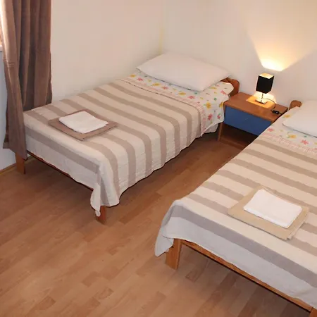 Ana Apartman