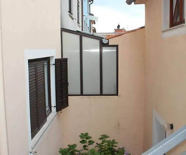 Ana Apartman